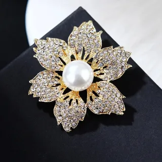 Korean Fashion Full Rhinestone Six Leaf Brooch 